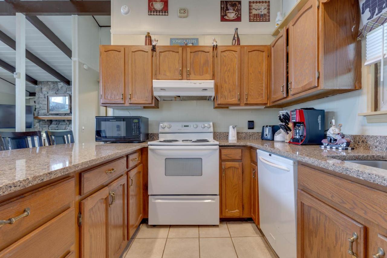 Bear View Chalet, 3 Bedroom, Pool, Pets, Arcades, Wifi, Hot Tub, Sleeps 12 Gatlinburg Εξωτερικό φωτογραφία