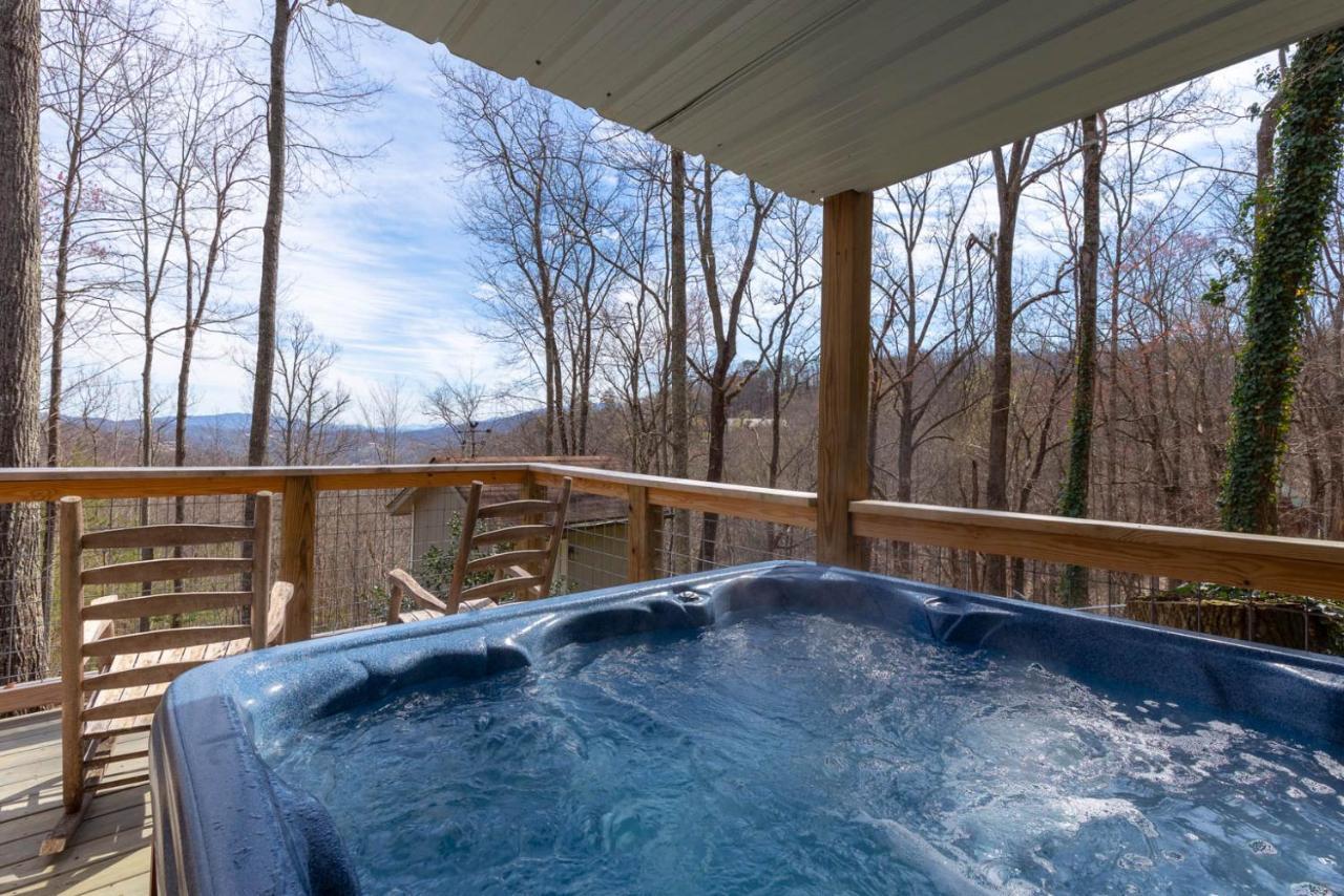 Bear View Chalet, 3 Bedroom, Pool, Pets, Arcades, Wifi, Hot Tub, Sleeps 12 Gatlinburg Εξωτερικό φωτογραφία
