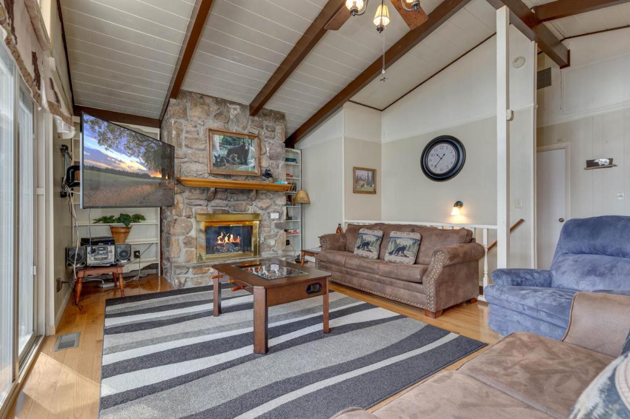 Bear View Chalet, 3 Bedroom, Pool, Pets, Arcades, Wifi, Hot Tub, Sleeps 12 Gatlinburg Εξωτερικό φωτογραφία